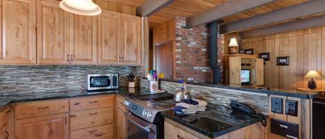 Căn hộ dành cho gia đình, 3 phòng ngủ | Bếp riêng | Tủ lạnh, lò vi sóng, bếp nấu, máy rửa bát