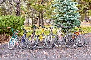 Family Apartment, 3 Bedrooms | Bicycling