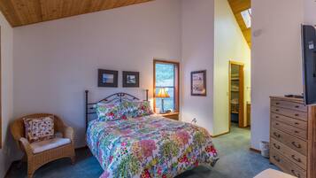 4 bedrooms, free WiFi, bed sheets