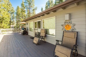 Apartamento família, 3 quartos | Terraço/pátio