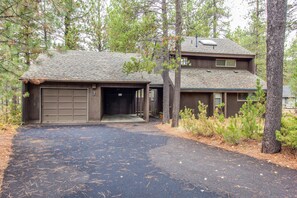 Family Apartment, 2 Bedrooms | Front of property