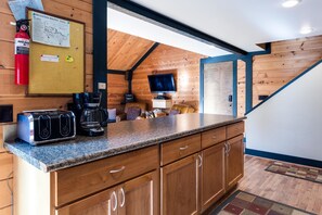 Family House, 2 Bedrooms | Private kitchen | Fridge, microwave, coffee/tea maker