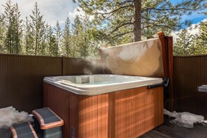 Family House, 2 Bedrooms | Outdoor spa tub - Pole House 6 (Bend)