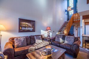 Family Apartment, 3 Bedrooms | Living area | TV, DVD player