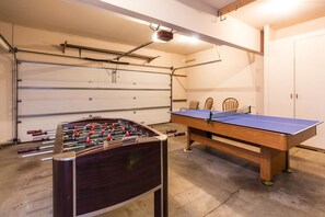 Apartamento família, 3 quartos | Sala de jogos