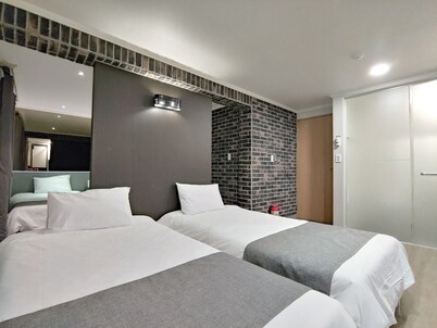 Hotel Tong Yeondong Jeju
