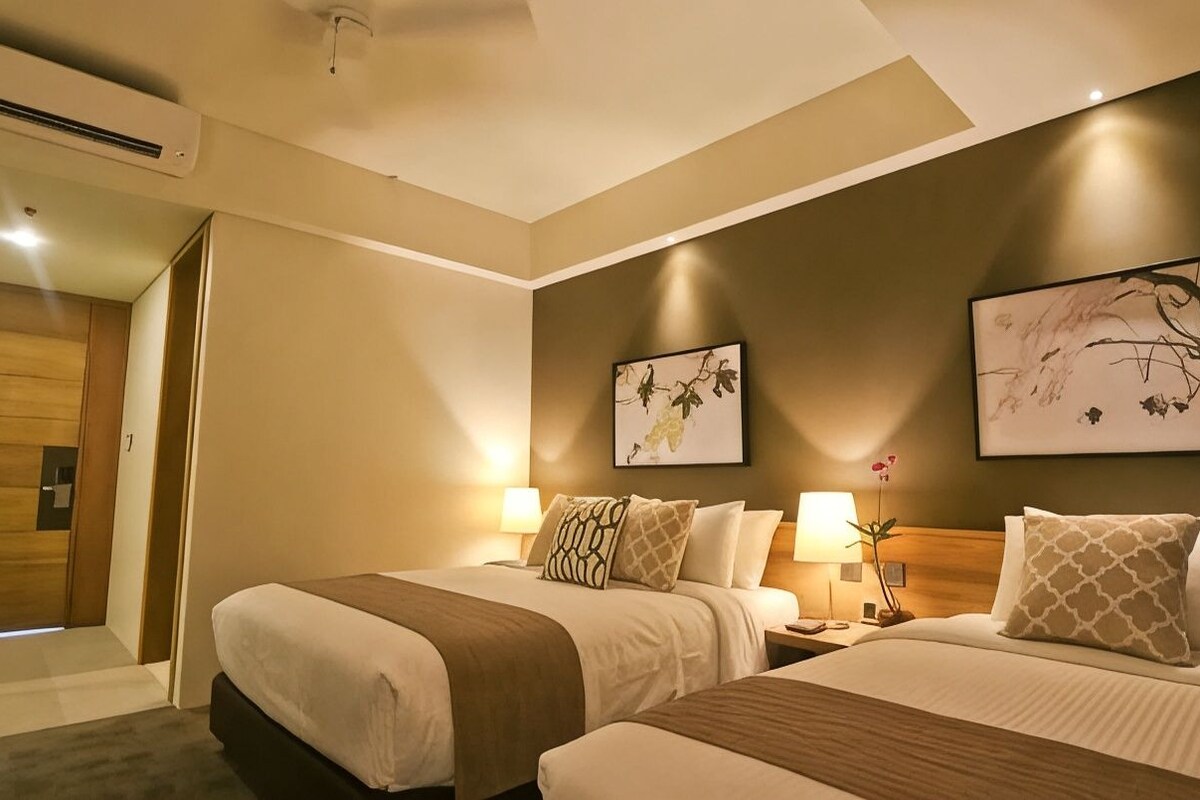 Minibar, in-room safe, desk, blackout drapes