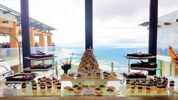 Khu tổ chức tiệc cưới trong nhà