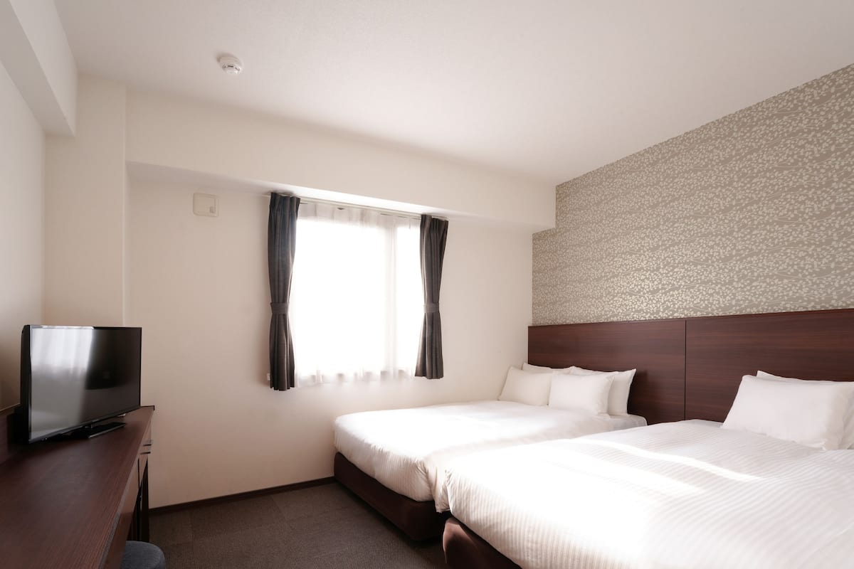 Superior Twin Room, Non Smoking (2 Beds for 3 People Use)