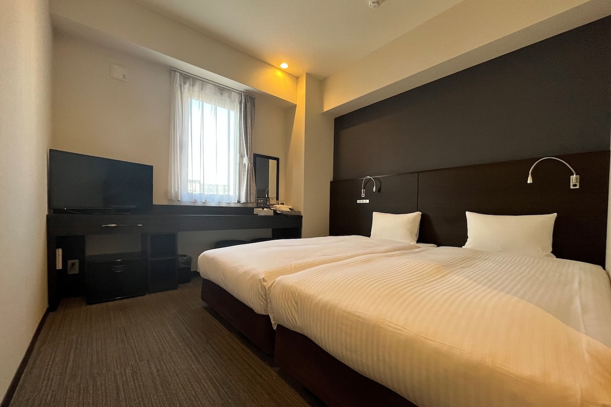 Hollywood Twin Room, Non Smoking