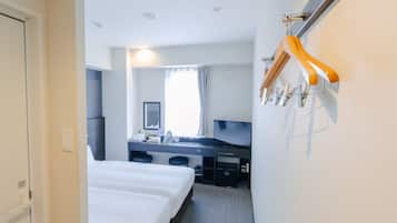 Hollywood Twin Room, Non Smoking | Down comforters, desk, blackout drapes, soundproofing