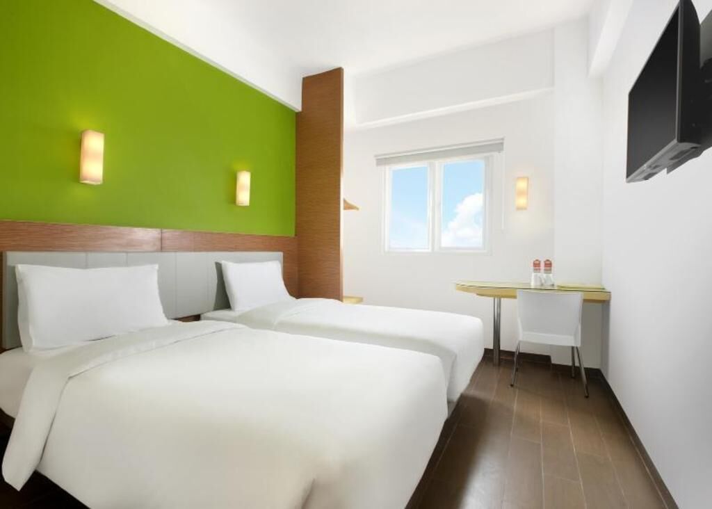 In-room safe, desk, free WiFi, bed sheets