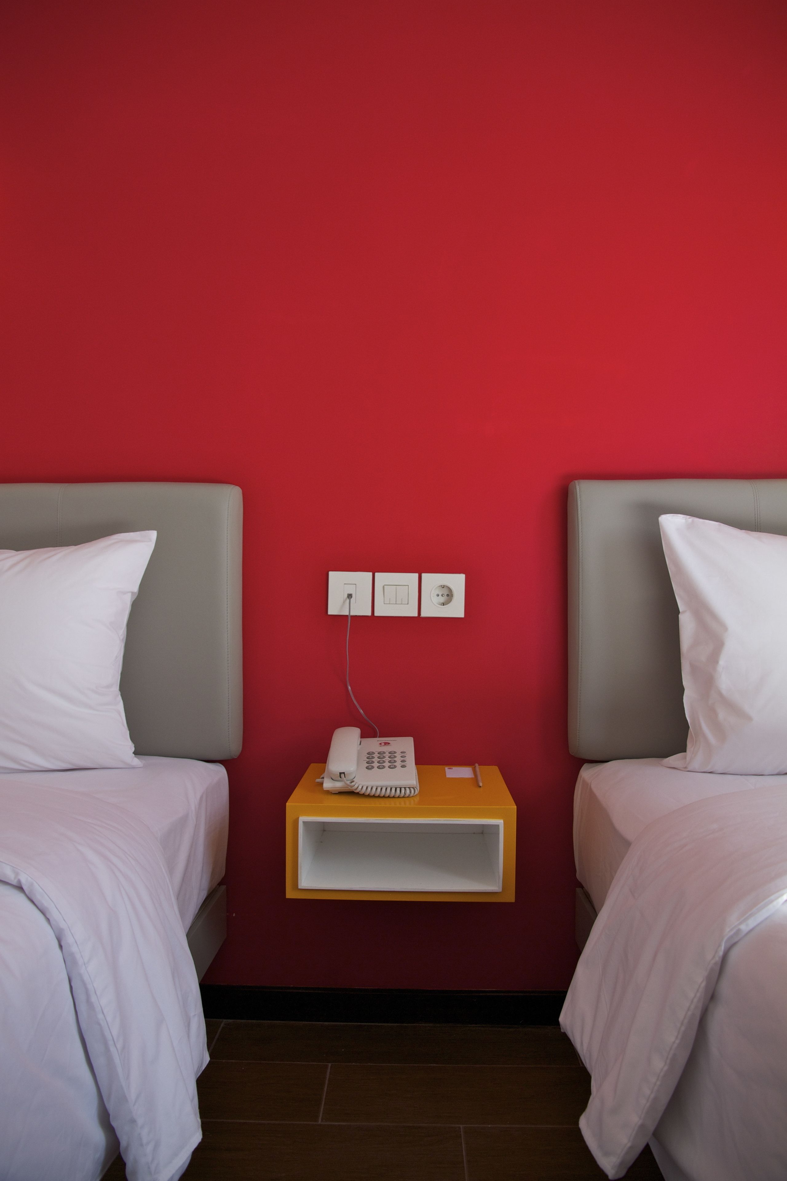 room (smart twin) | room amenity