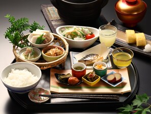 Comida en el ryokan