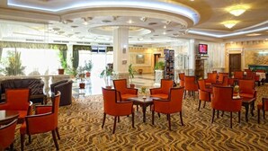 Lobby - Golden Dragon ApartHotel (Bishkek)