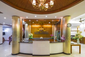 Check-in/check-out kiosk
