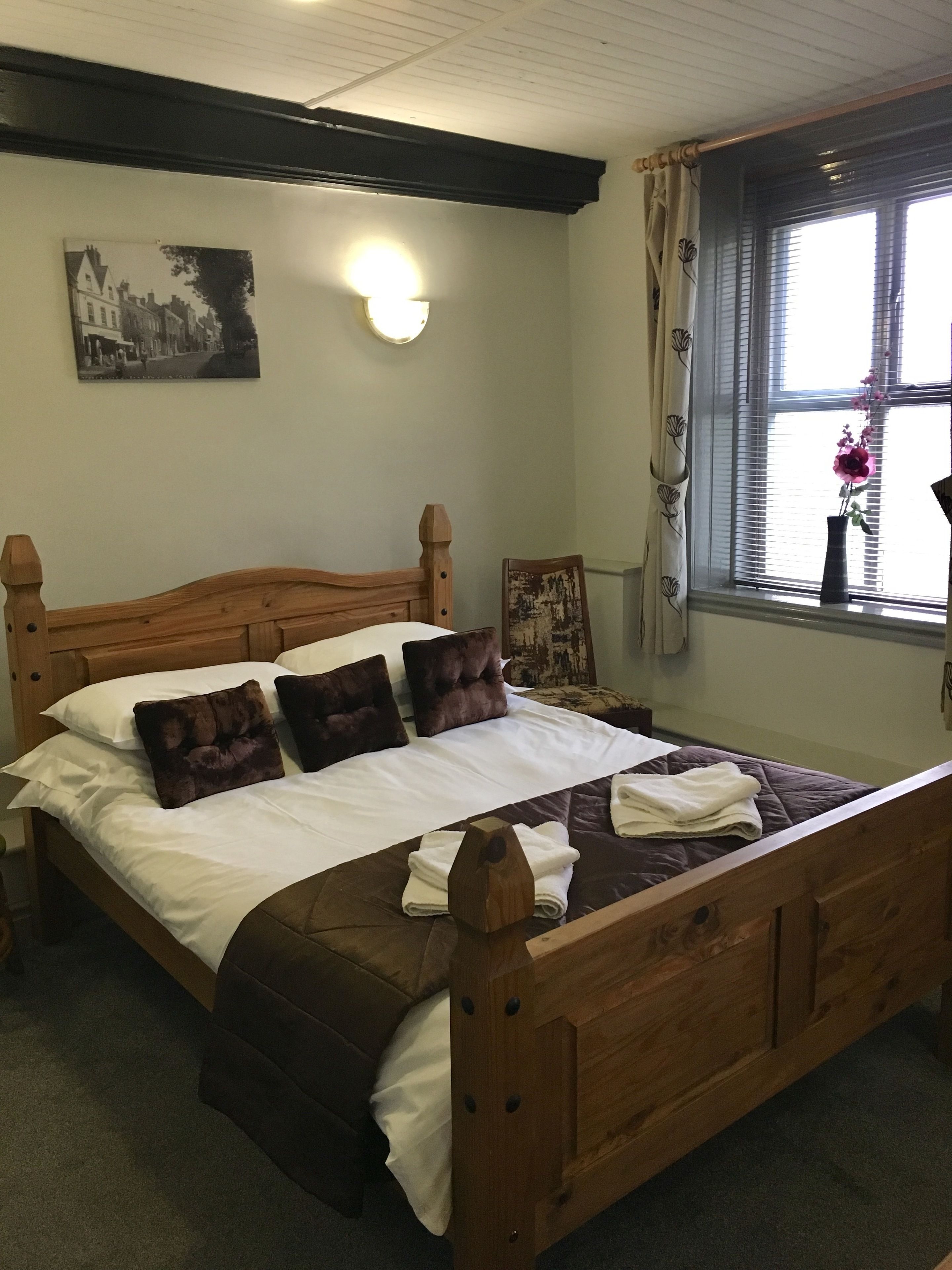 family room (smaller) | bed sheets