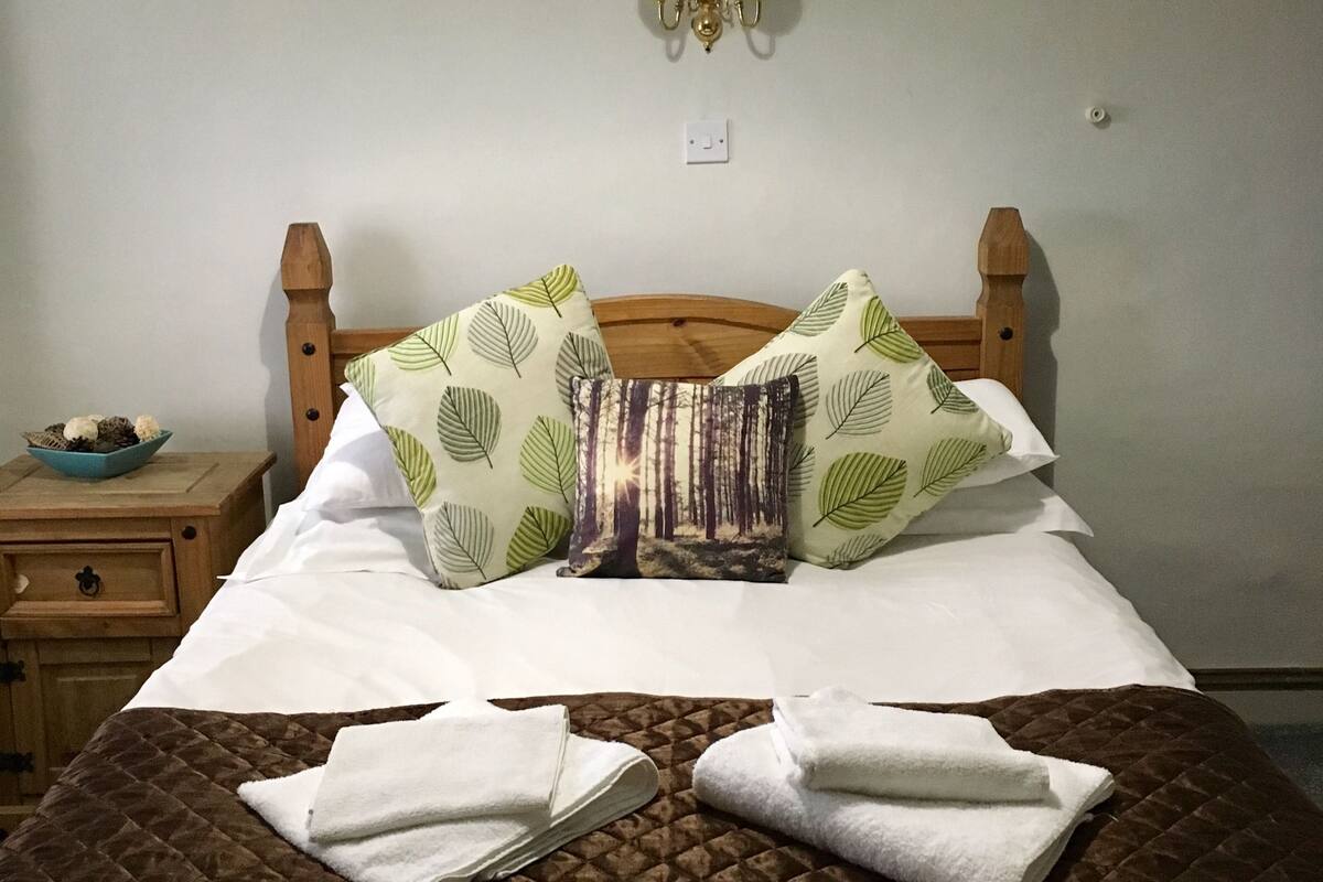 double room | bed sheets
