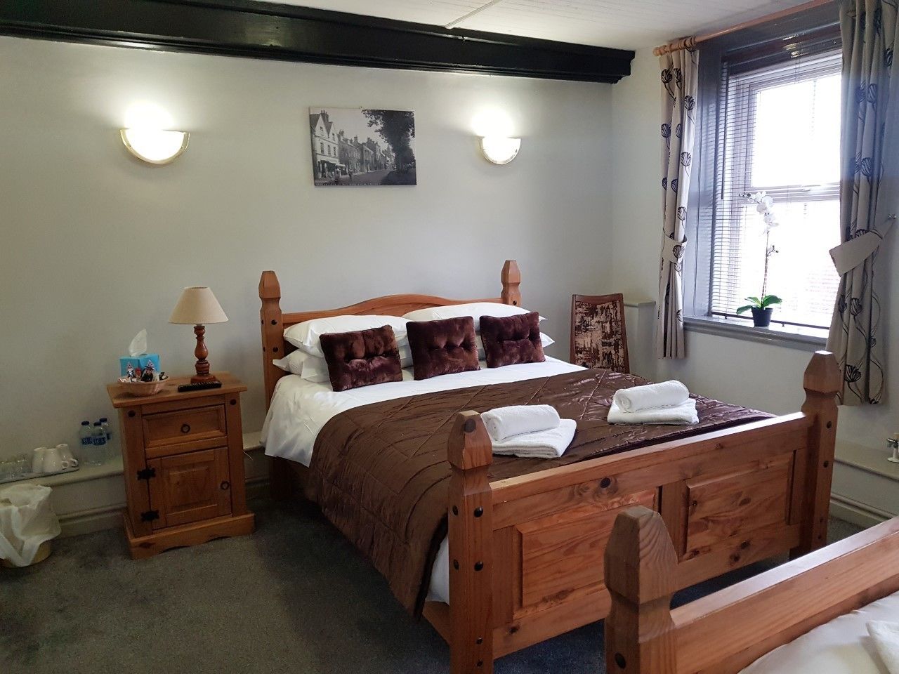 family room (smaller) | bed sheets