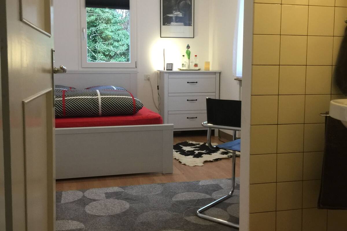 Economy Room, 1 Double Bed, Shared Bathroom, Courtyard Area | Room amenity
