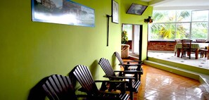 Khu tiếp khách ở sảnh