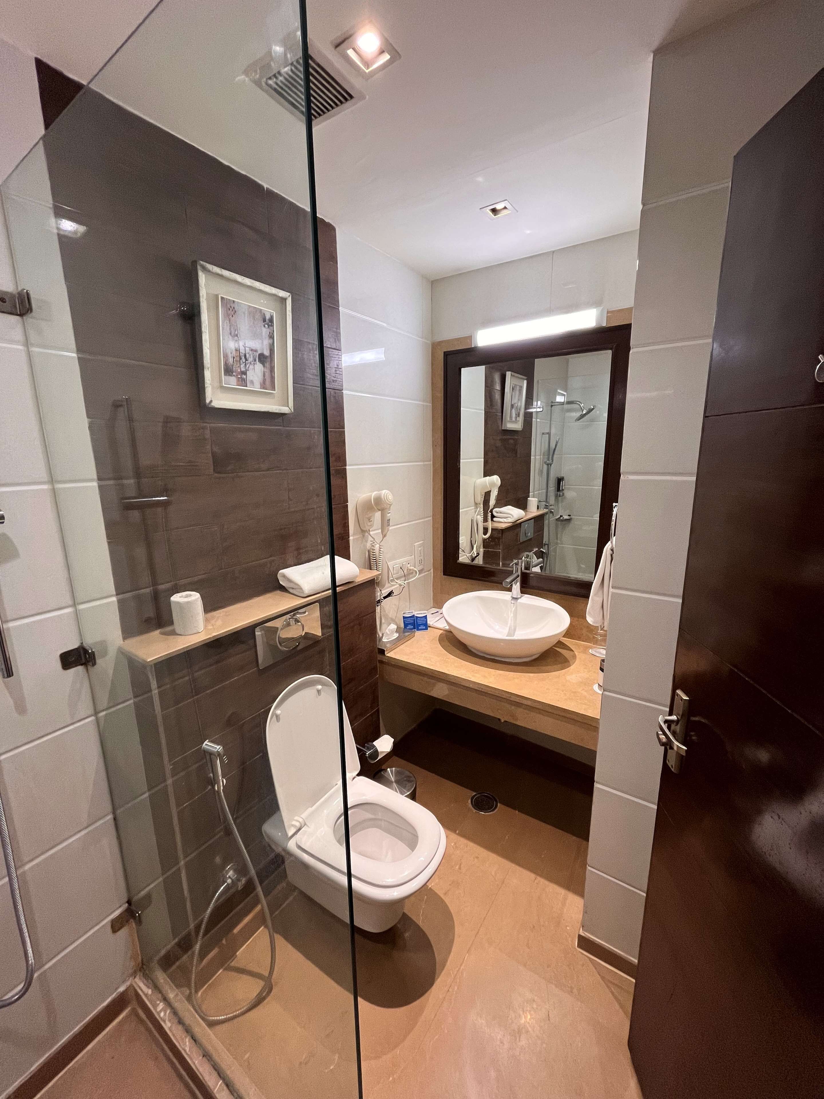 Photo - Deventure Sarovar Portico Kapashera, New Delhi