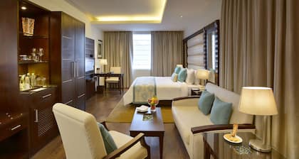 Deventure Sarovar Portico Kapashera