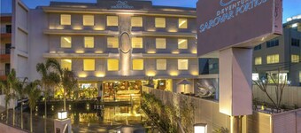 卡帕斯赫拉德文尔图萨诺瓦门廊酒店