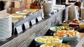 Daily buffet breakfast for a fee