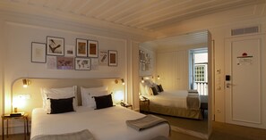 Family Room, Connecting Rooms | Hypo-allergenic bedding, minibar, in-room safe, individually decorated - Lisboa Pessoa Hotel (Lisbon)
