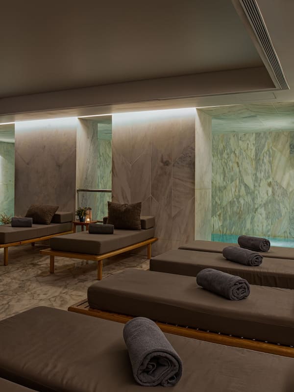 Couples treatment rooms, sauna, steam room, Turkish bath