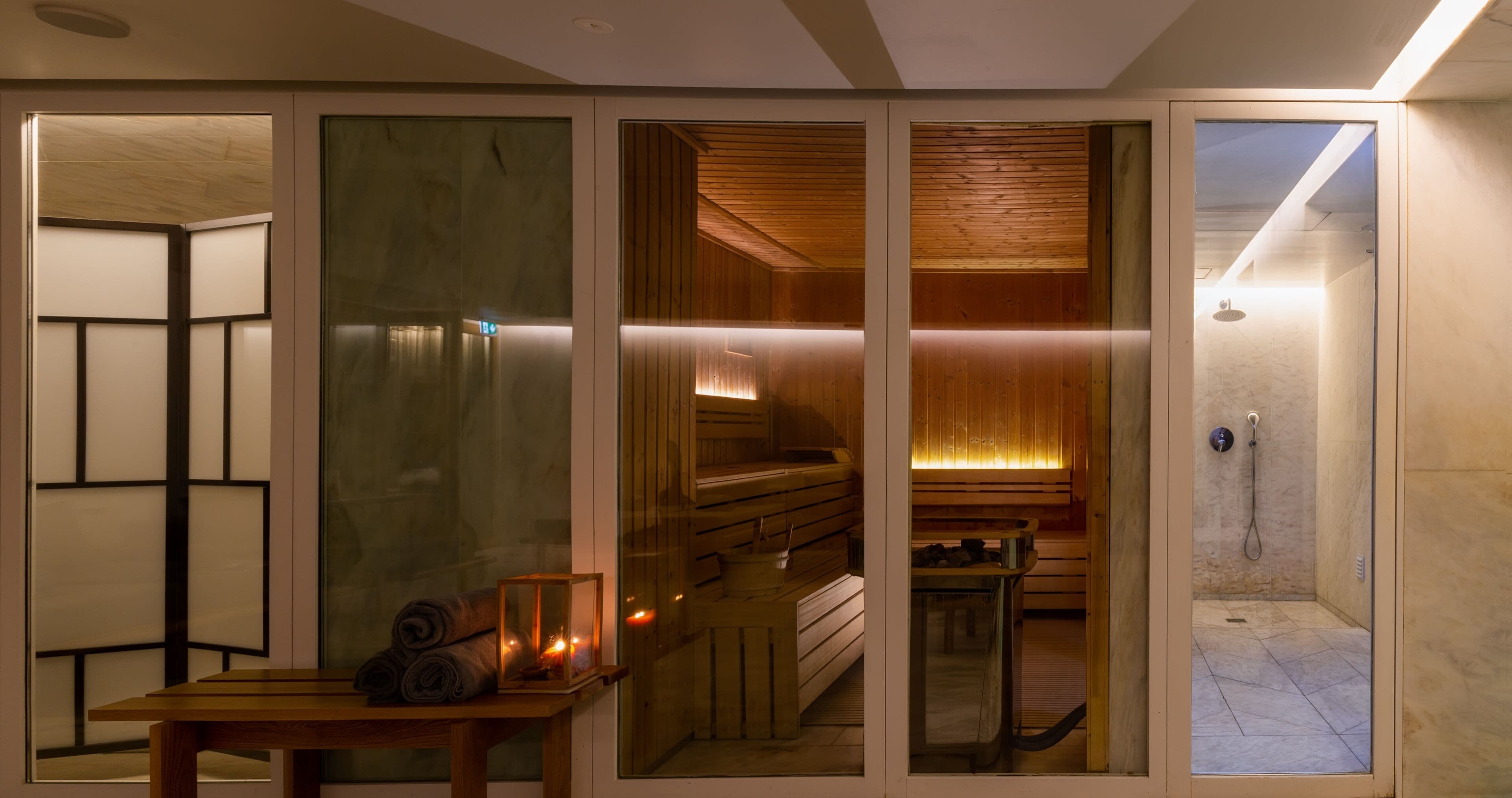 couples treatment room(s), sauna, steam room, turkish bath/hammam