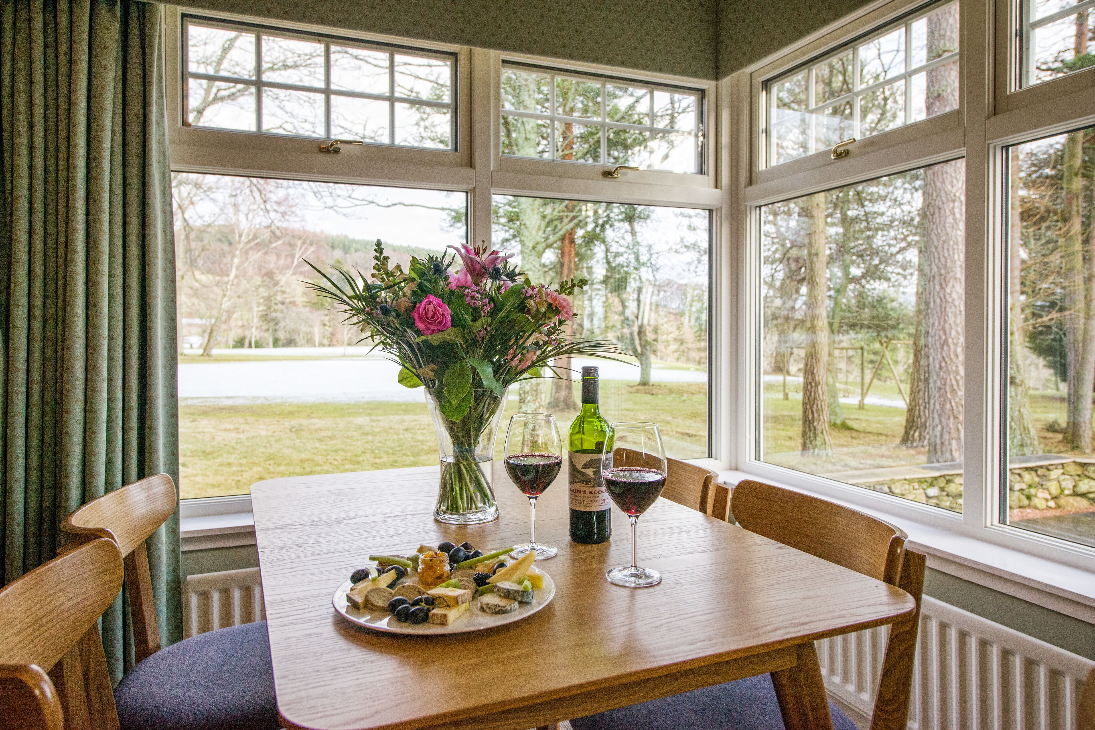 cottage, 3 bedrooms (gate house) | in-room dining