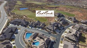 ハウス 4 ベッドルーム | 航空写真