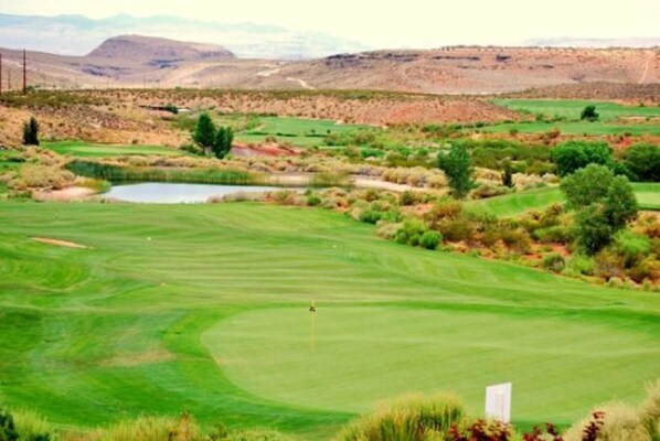 House, 4 Bedrooms | Golf - Almost Heaven (Washington)