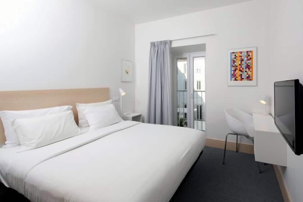 Minibar, in-room safe, blackout curtains, soundproofing