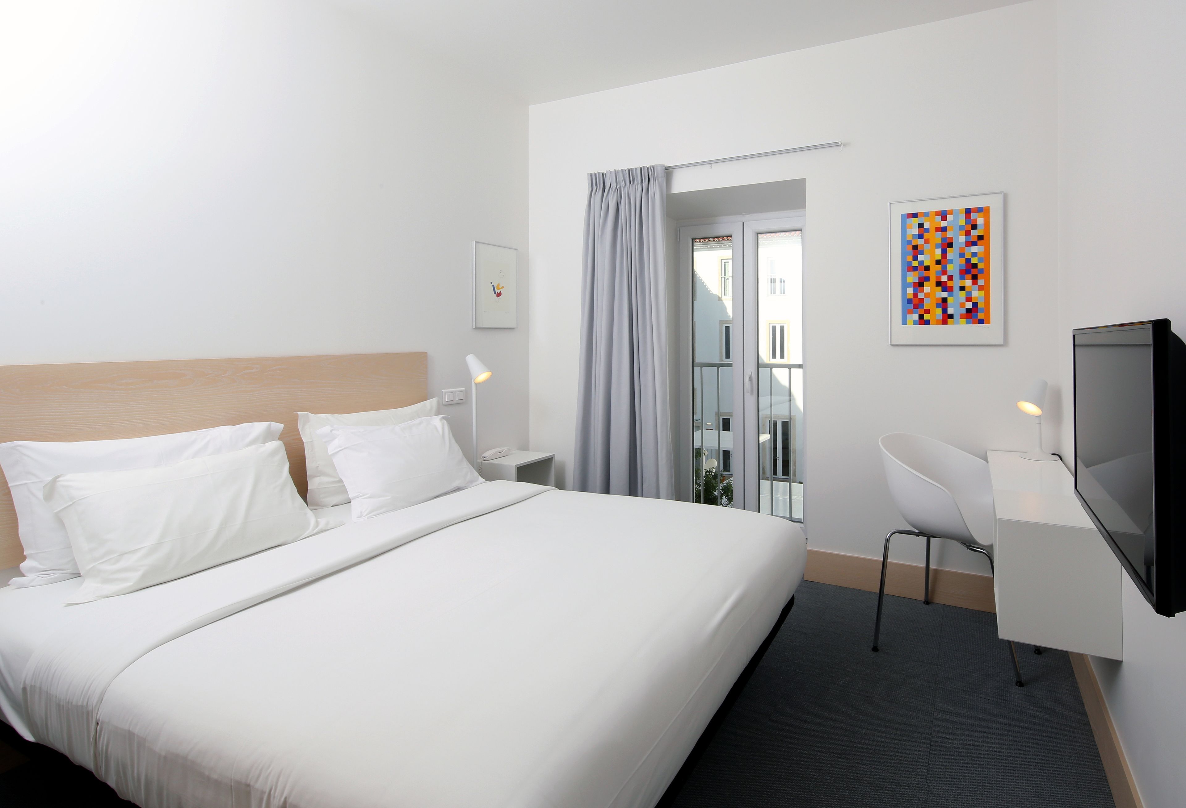 迷你吧、客房內保險箱、遮光布/窗簾、隔音