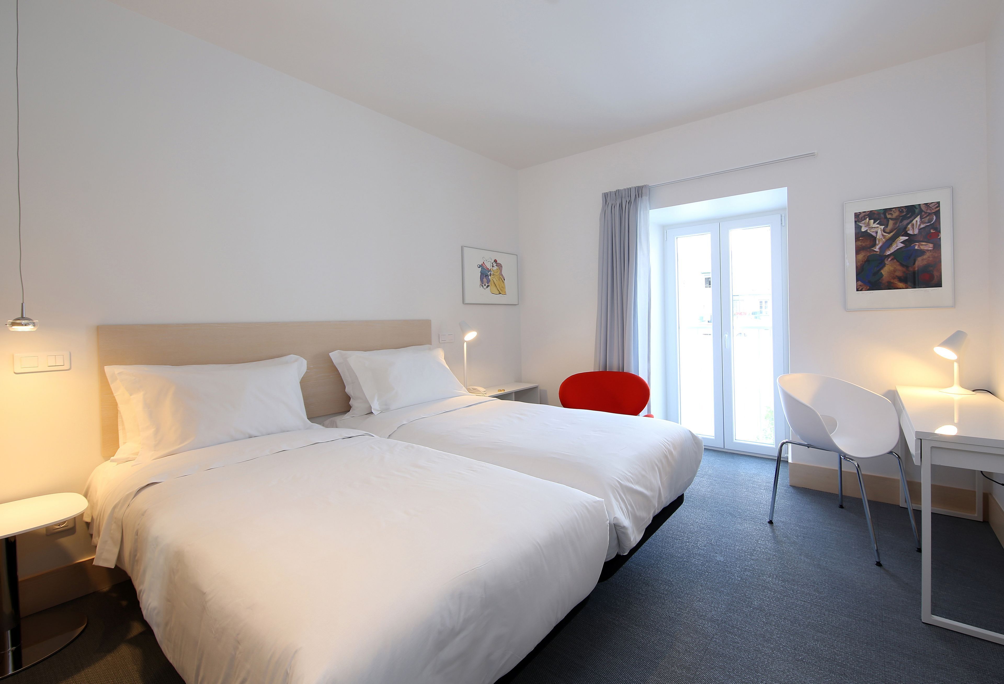 迷你吧、客房內保險箱、遮光布/窗簾、隔音