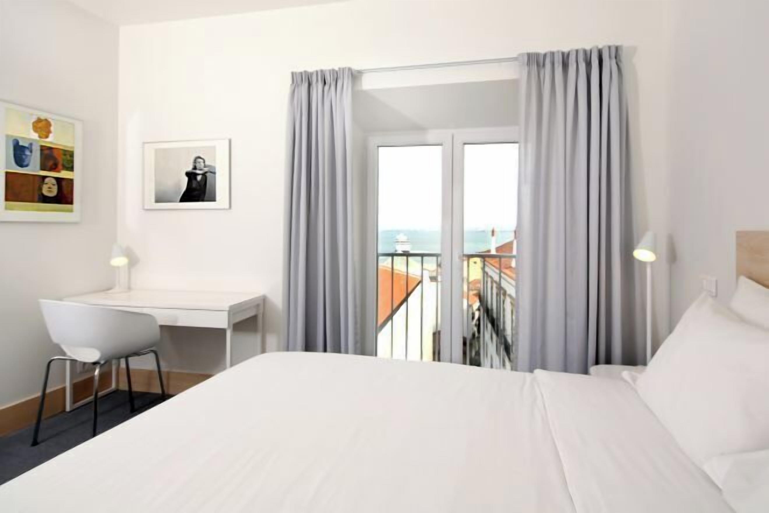 Minibar, in-room safe, blackout drapes, soundproofing