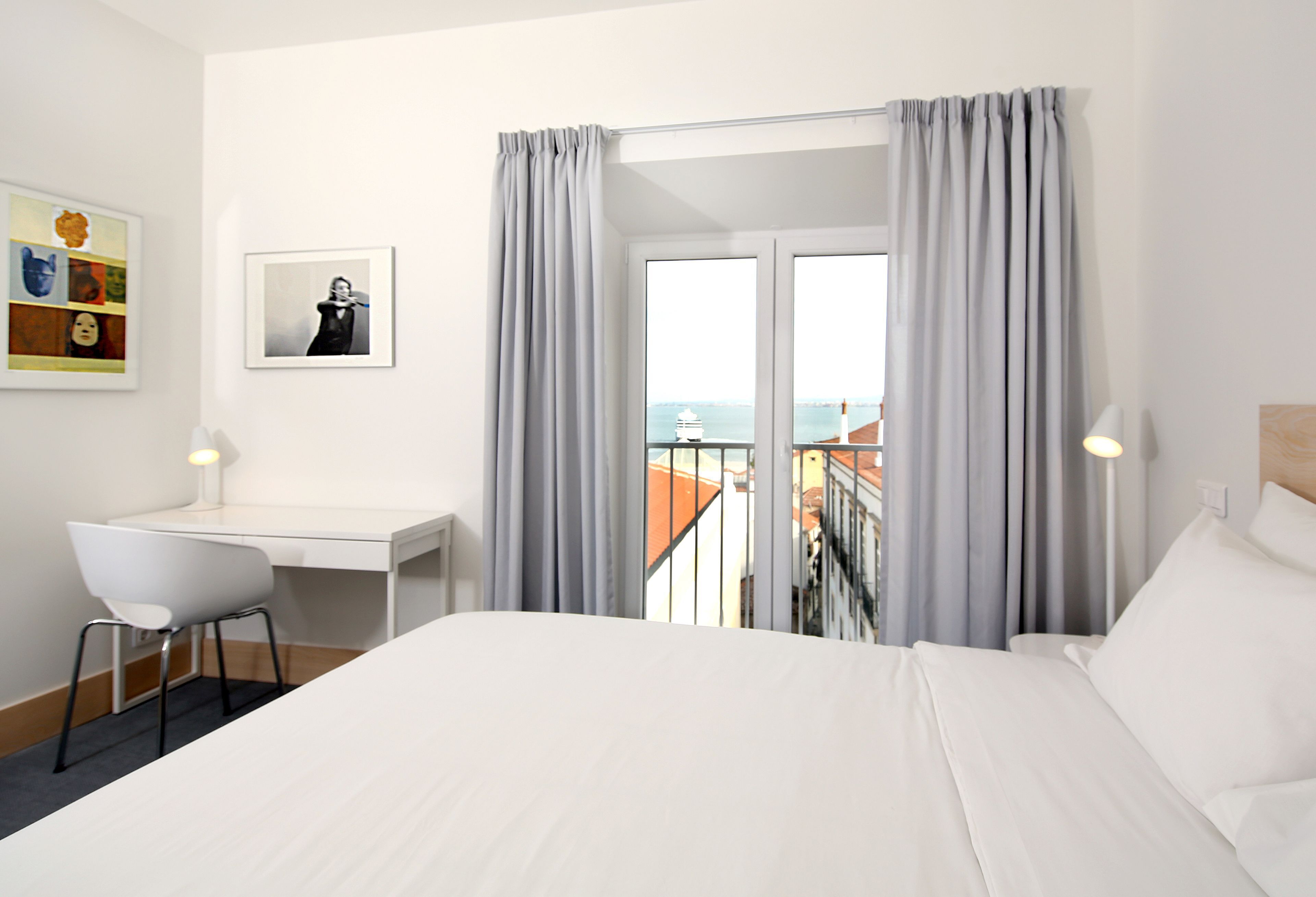 迷你吧、客房內保險箱、遮光布/窗簾、隔音