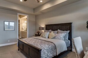 Casa, 4 habitaciones, vista al campo de golf | 4 habitaciones y wifi gratis 