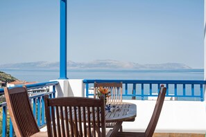 View from room - Pantonia Apartments (Kithira)