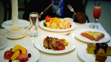 Termasuk sarapan bufet setiap hari