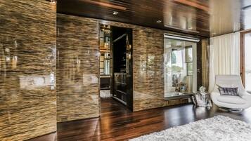 4 bedrooms