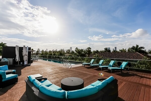 Sundeck