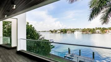 Luxury Villa, 4 Bedrooms | Water view