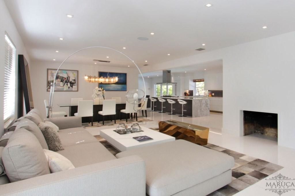 Luxury Villa, 4 Bedrooms | Living room