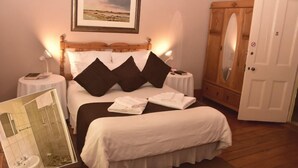 Desk - Fouriesburg Country Inn (Fouriesburg)