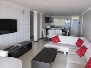 Living area - Conzumel (eMdloti)