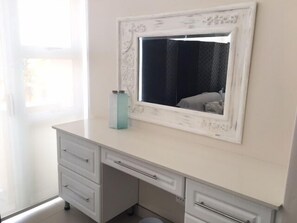 Living room - Waterfront (eMdloti)